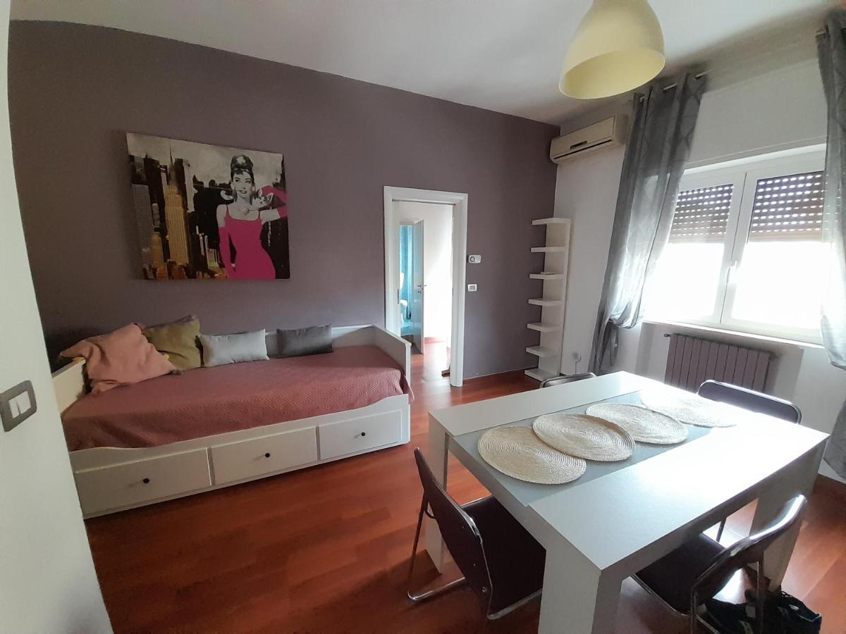 A Casa Di Sabry Apartment Bari Exterior photo